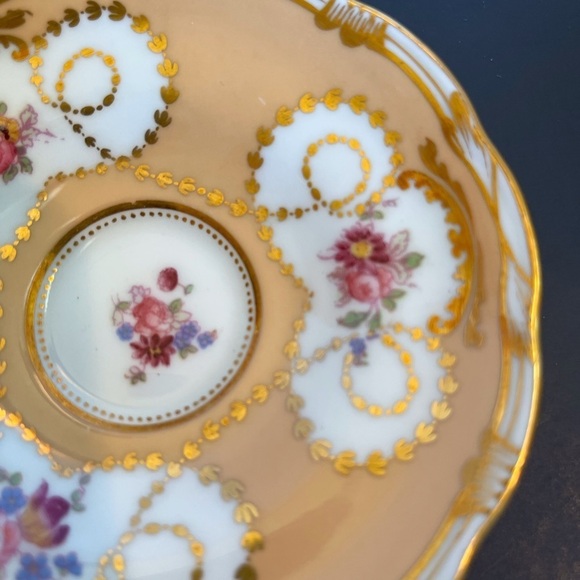 Set of Two Demitasse Cups and Saucers Crescent and Sons England - Picture 10 of 13